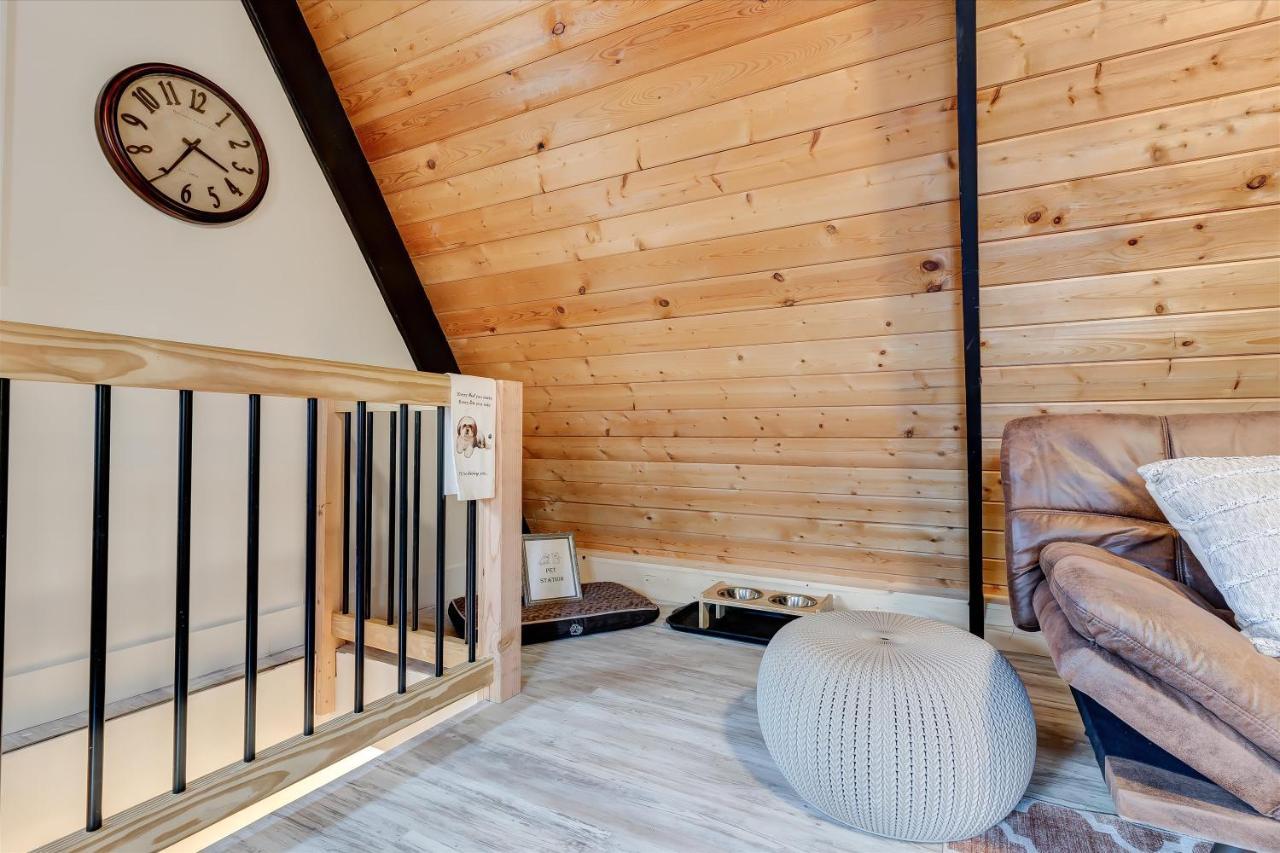 The Pet Friendly Cub Cabin Sevierville Exterior foto